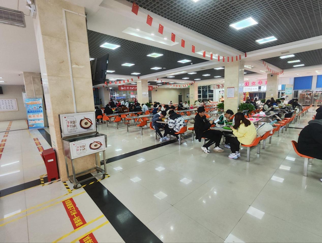 大学食堂档口创业热:靠谱伙伴助你精准选址、专业培训赢盈利