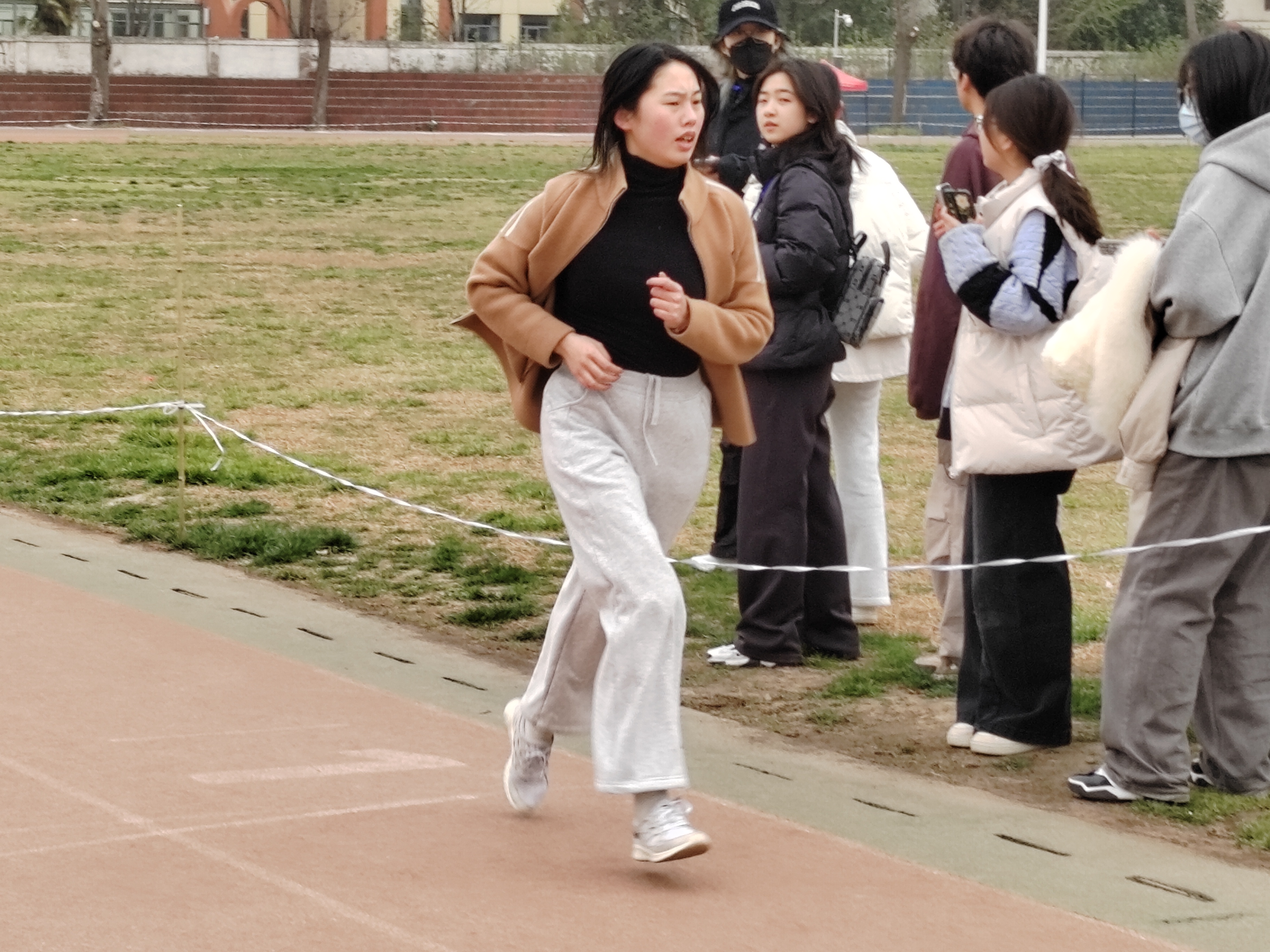 学院2025年春季运动会精彩瞬间,速度与激情的青春盛宴